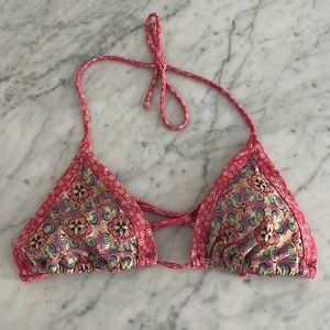 Victoria’s Secret Medium Swim Triangle Bikini Top